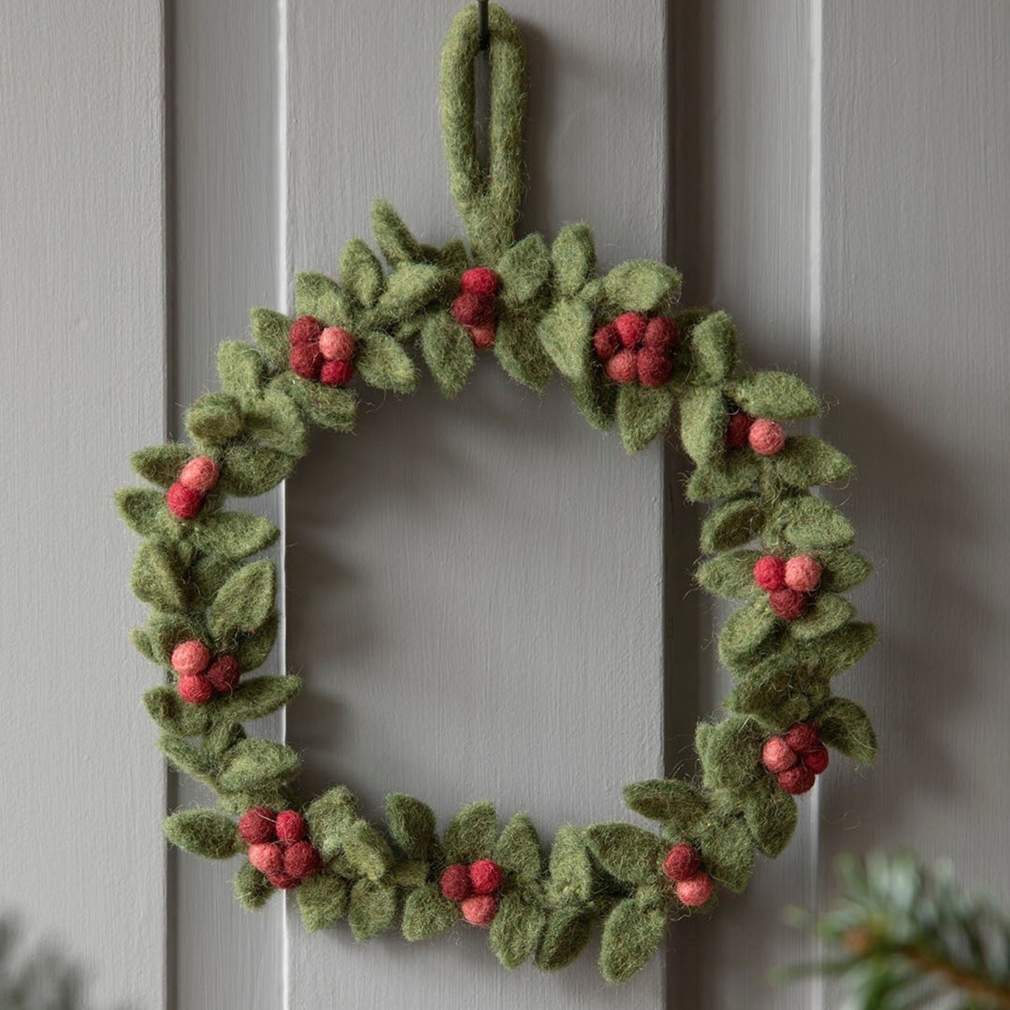 Gry Sif. Filz - großer grüner Kranz mit Beeren